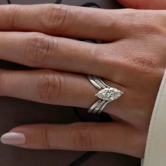 🆕 Elegant White Gold Plated CZ Marquise Cut Ring Wedding Engagement